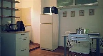 Lazzaro Papi Halldis Apartment
