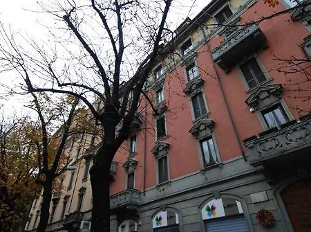 Lazzaro Papi Halldis Apartment