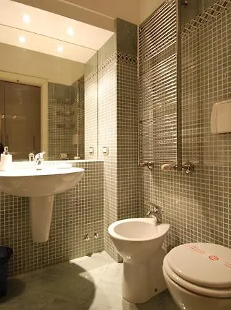 Lazzaro Papi Halldis Apartment Milão