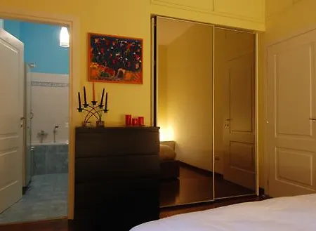 Lazzaro Papi Halldis Apartment Milão