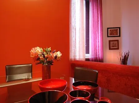 Lazzaro Papi Halldis Apartment Milão